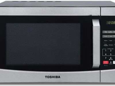 Lowe's: Toshiba Countertop Microwave $69.99 Shipped (Reg $109)